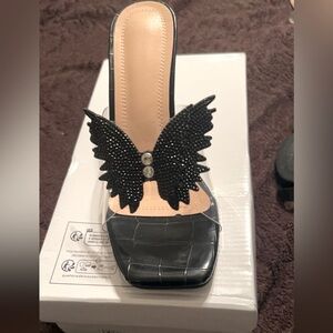 NWOT Women’s Rhinestone Butterfly Heels